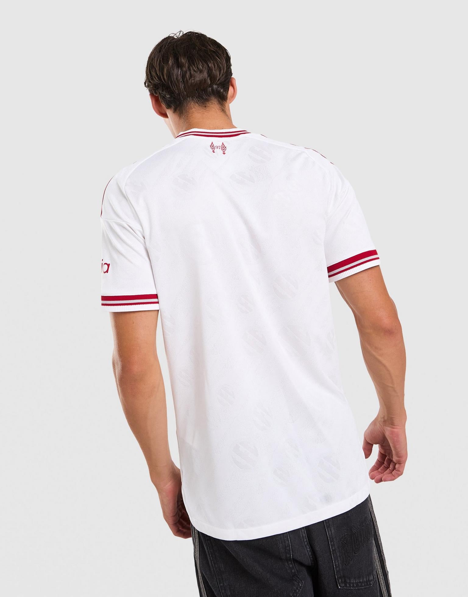 LIVERPOOL x AWAY - 25'