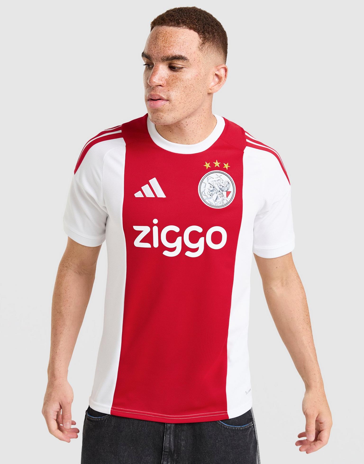 AJAX x HOME - 26/27’