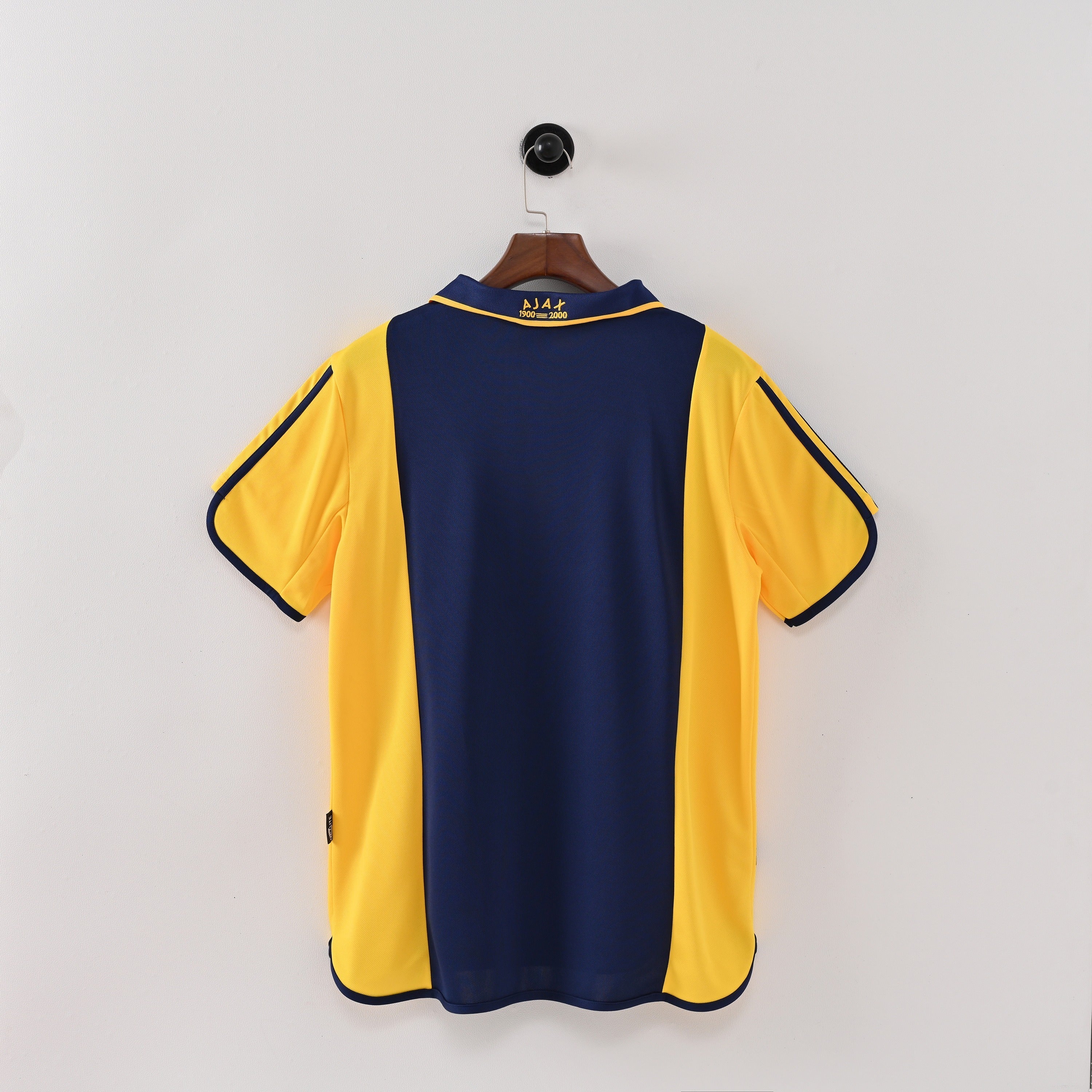 AJAX x AWAY - 00'