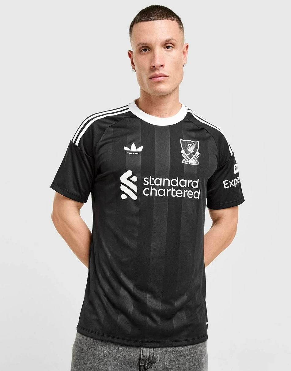 LIVERPOOL x GOALKEEPER - 25'