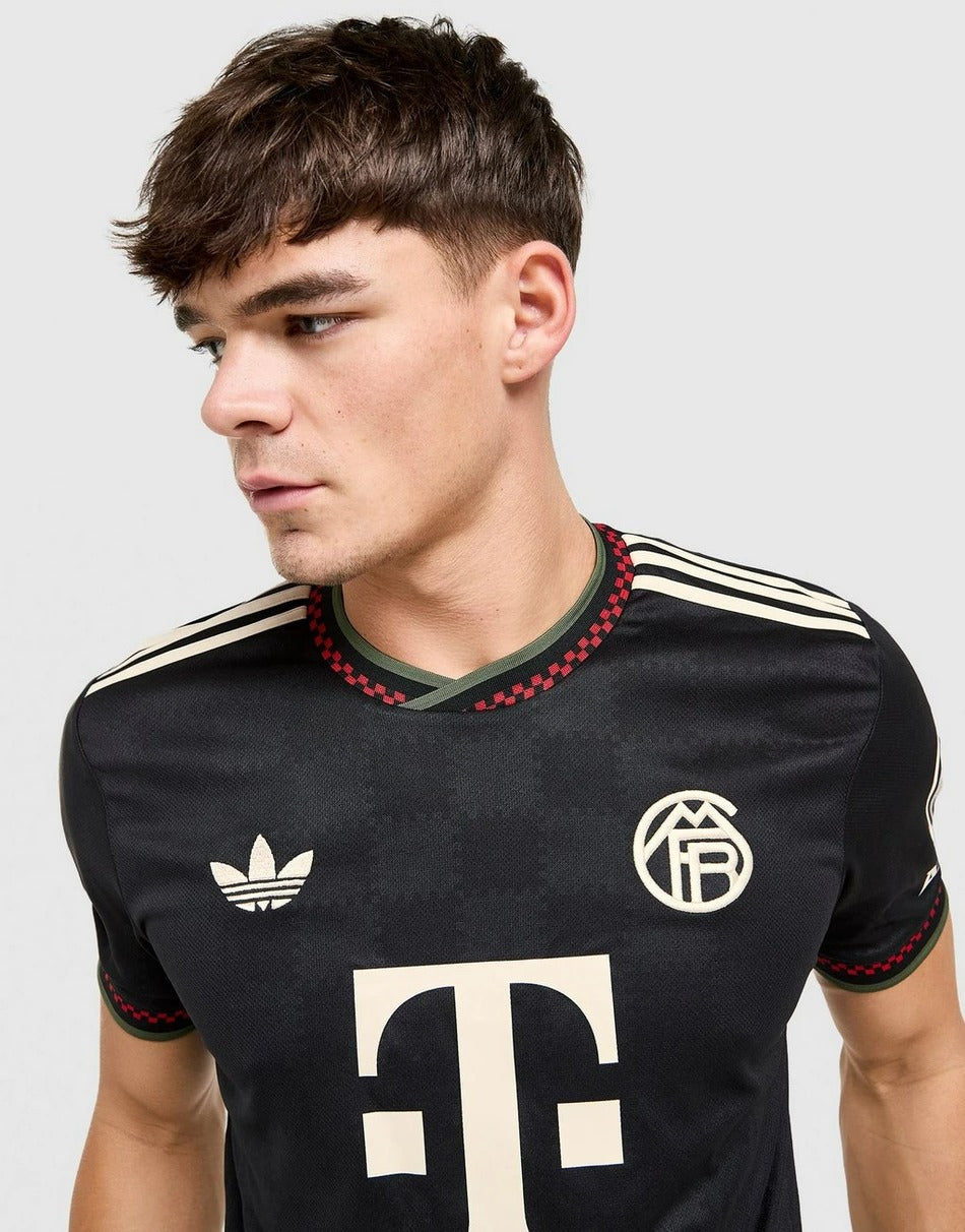 BAYERN MUNICH x THIRD - 25'